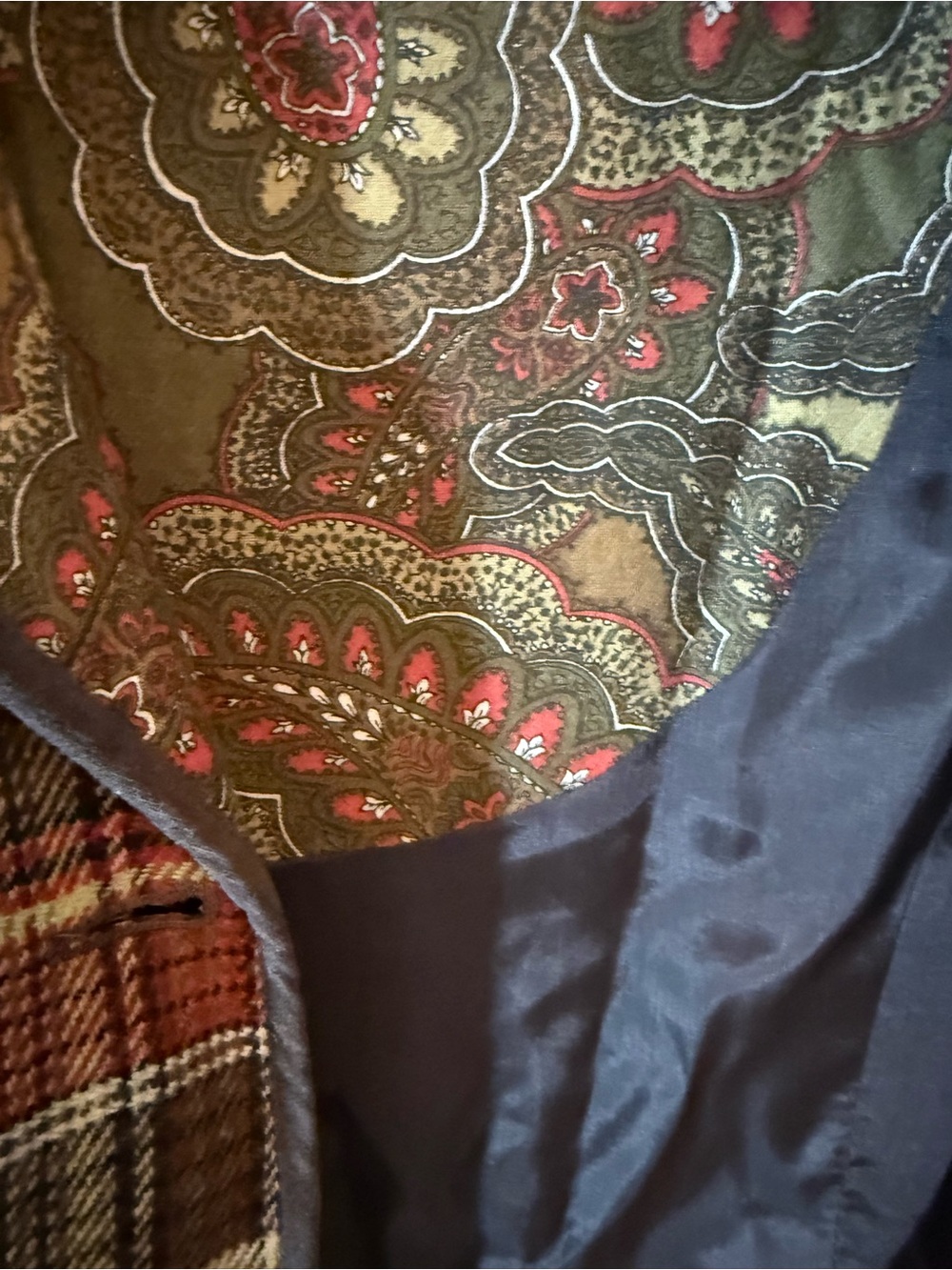 Plaid Tailored Blazer in Red & Brown with Paisley Collar - Picture 8 of 8